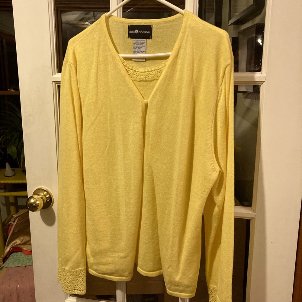 Sag Harbor sweater xlg yellow color
